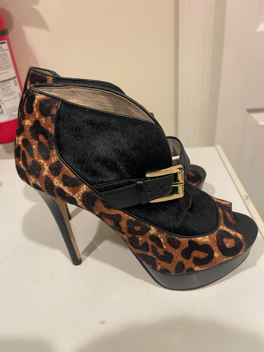 Michael Kors Leopard Print Heels - photo 5