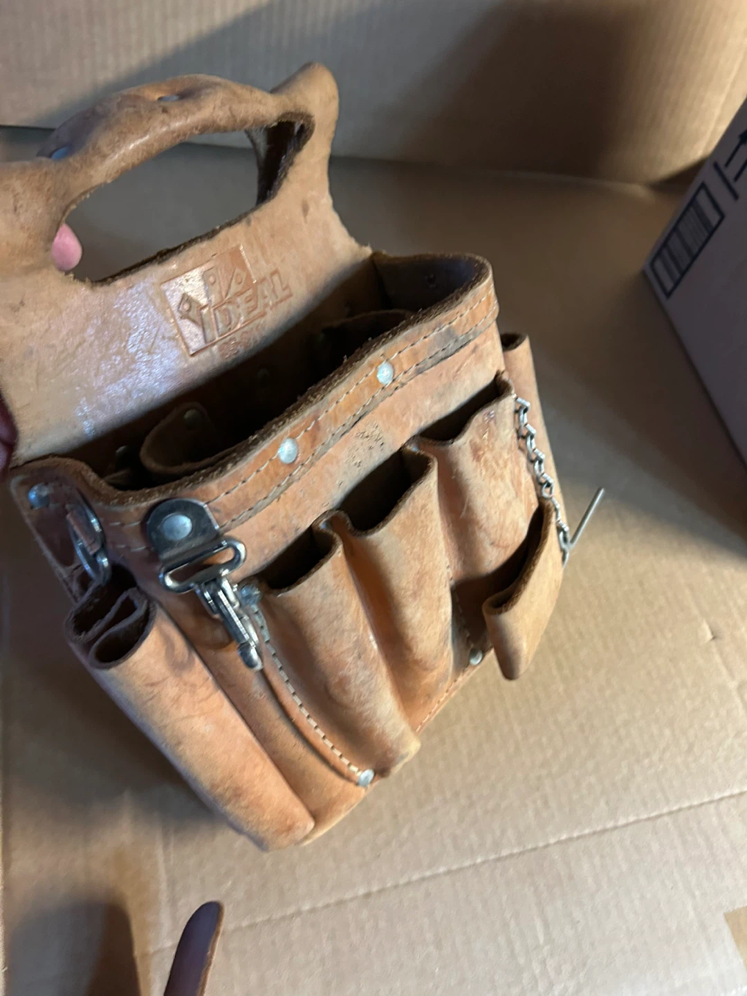 IDEAL Leather Tool Pouch 35-311 - photo 5