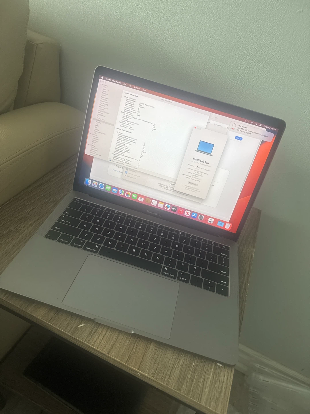 2017 MacBook Pro 13-inch i7 16gb 256gb - photo 2