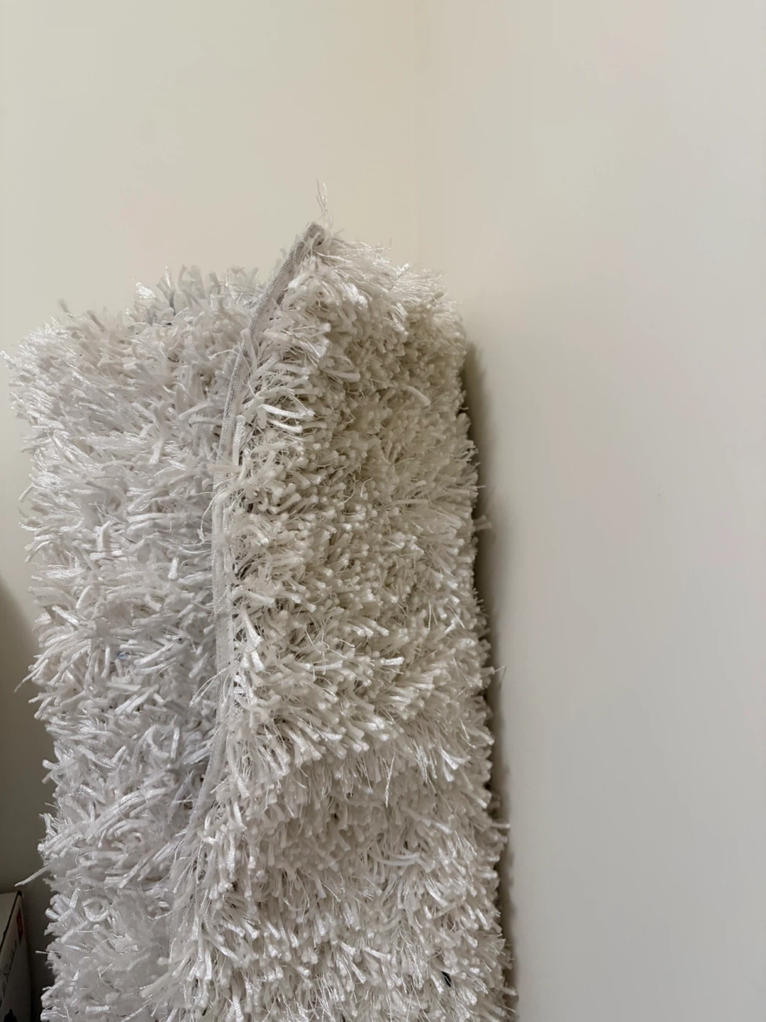 White Shag Area Rug - photo 2
