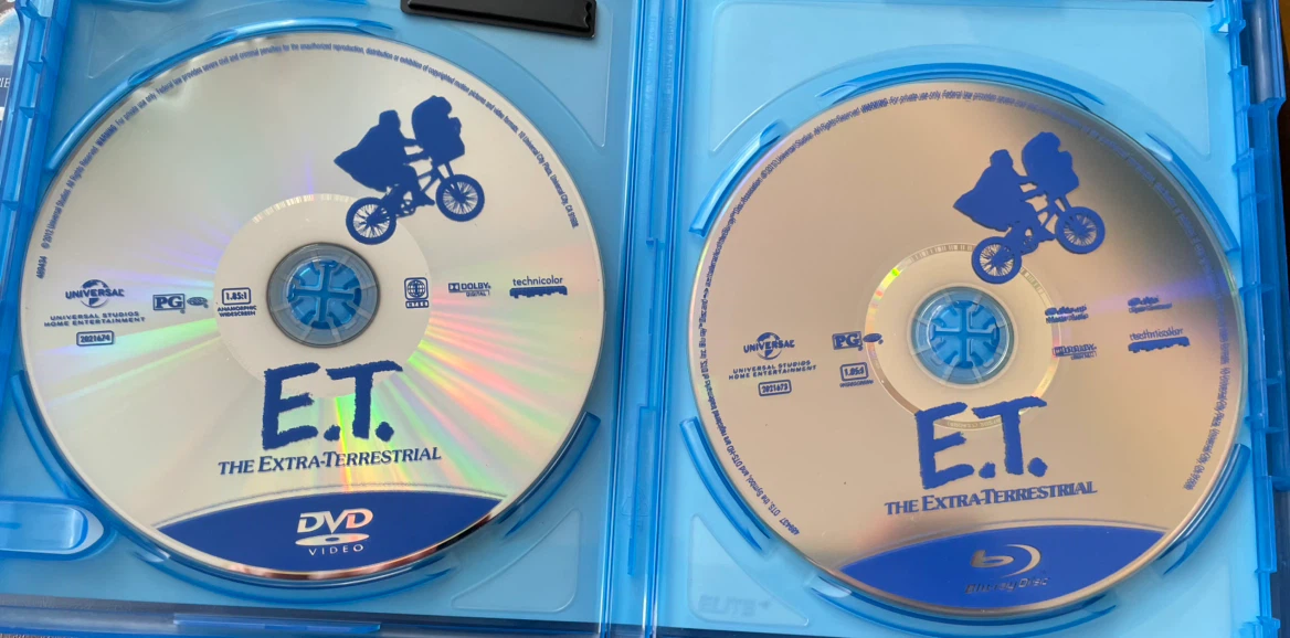 E.T. The Extra- Terrestrial Blu Ray With Slipcover OOP - photo 3