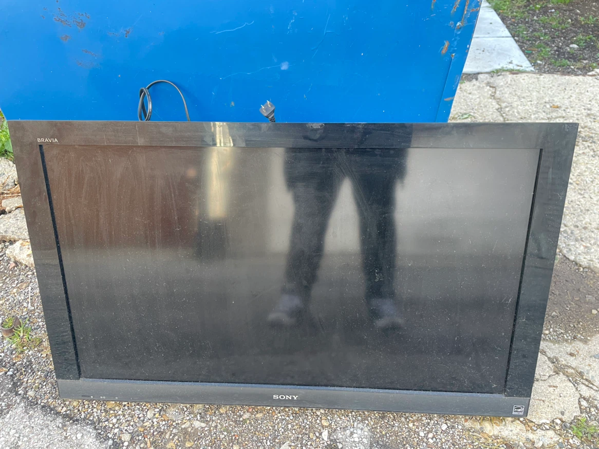 Sony Bravia TV - Free