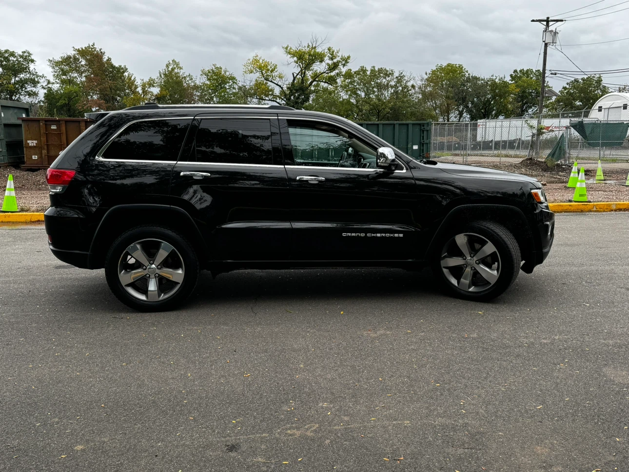 2015 Jeep Grand Cherokee Limited 4x4 - photo 3