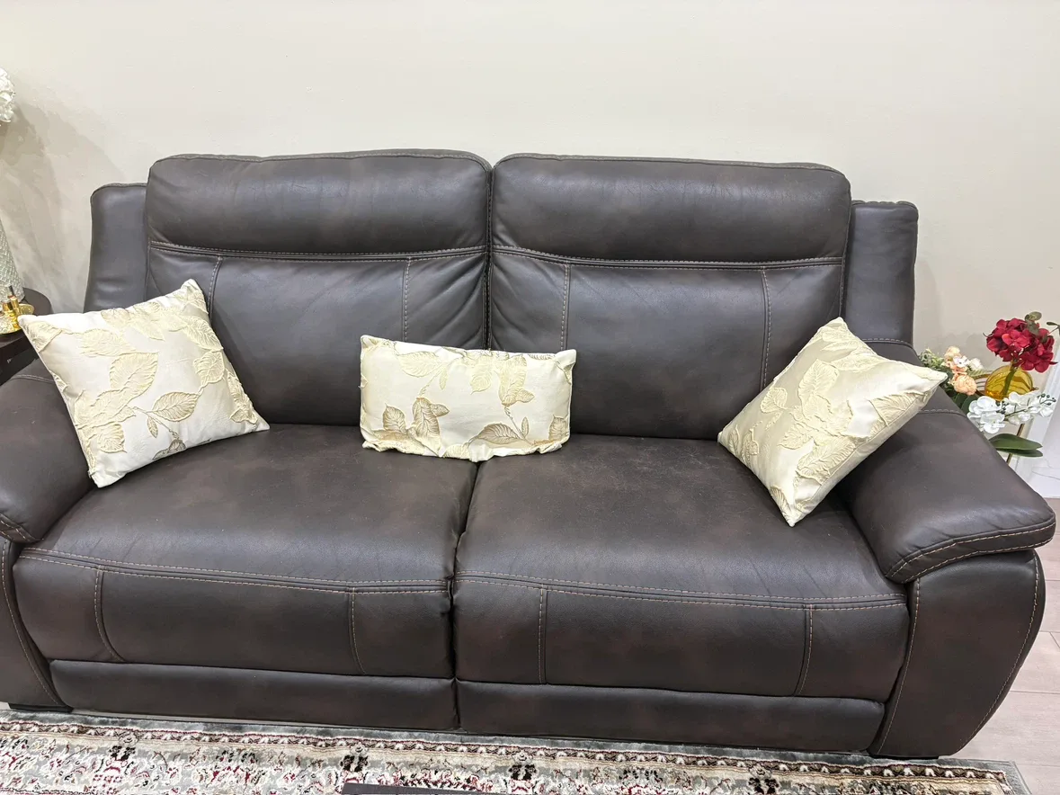 3piece sofa 2 threeseater amd 1 two seater - photo 2