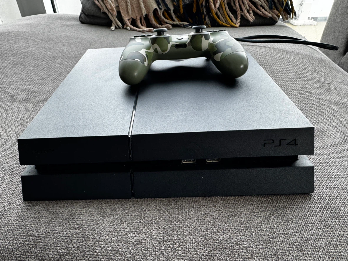 Sony PlayStation 4 Console with Camo Controller