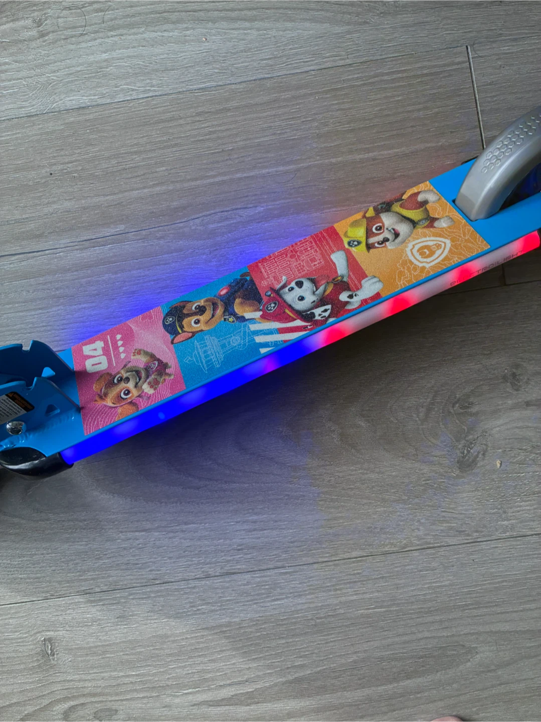 Huffy Paw Patrol LED Inline Scooter - photo 4