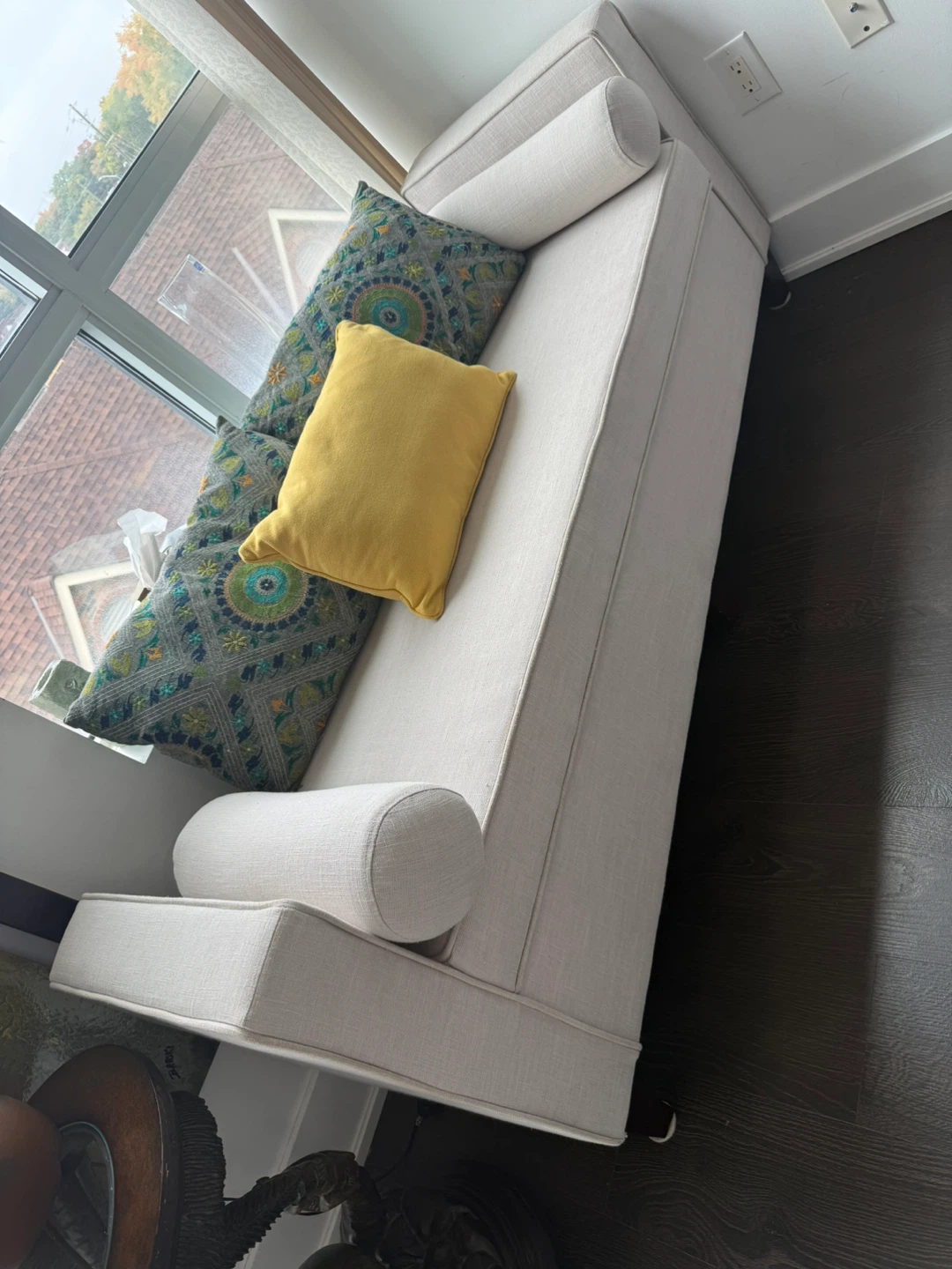 Cream Storage Bench with Bolster Pillows