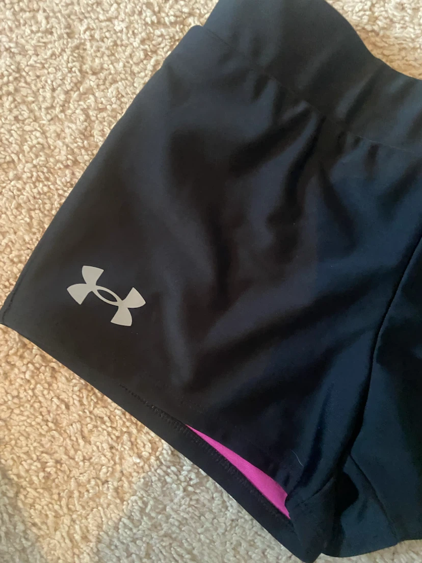 Girls Under Armour Sports Bra and Shorts Set Age 14 - photo 3