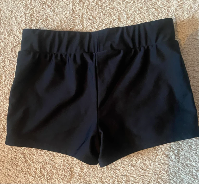 Girls Under Armour Sports Bra and Shorts Set Age 14 - photo 4