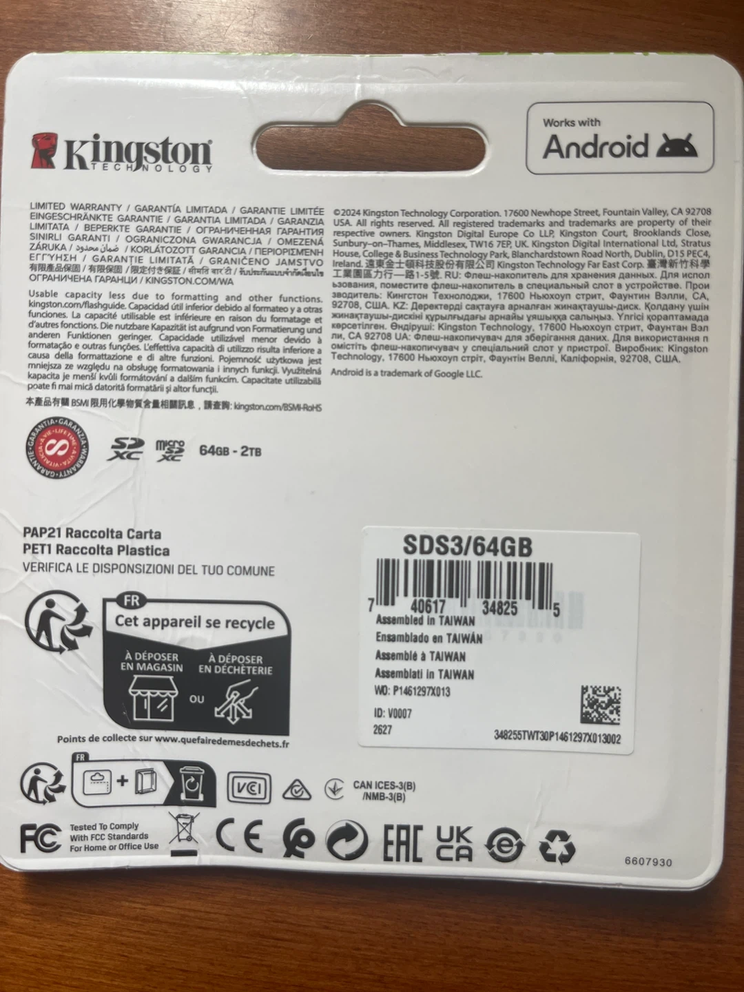 Kingston Canvas Select Plus 64GB microSD Card - photo 2