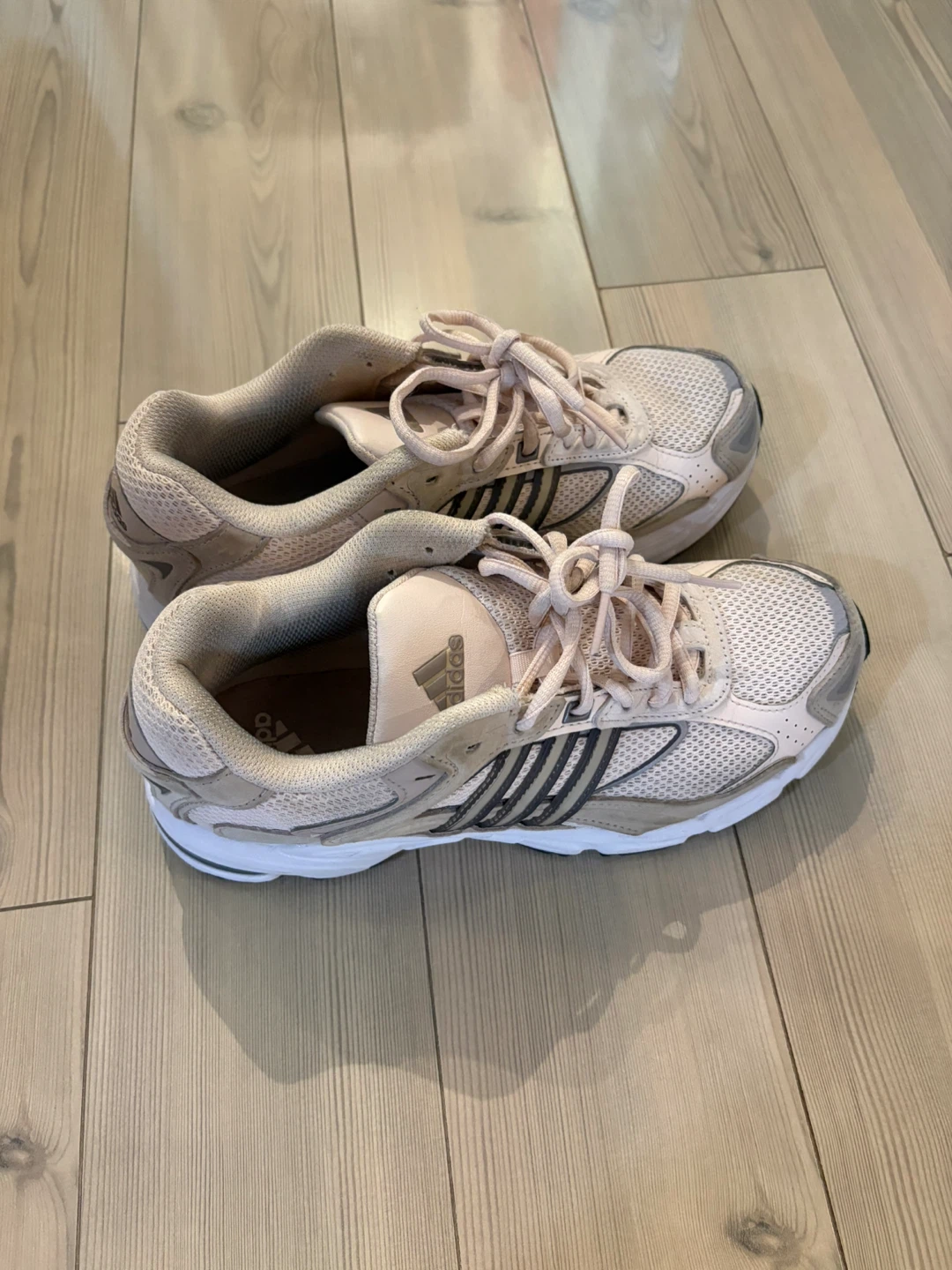 Adidas Running Shoes - Light Pink - US 7.5 - photo 4
