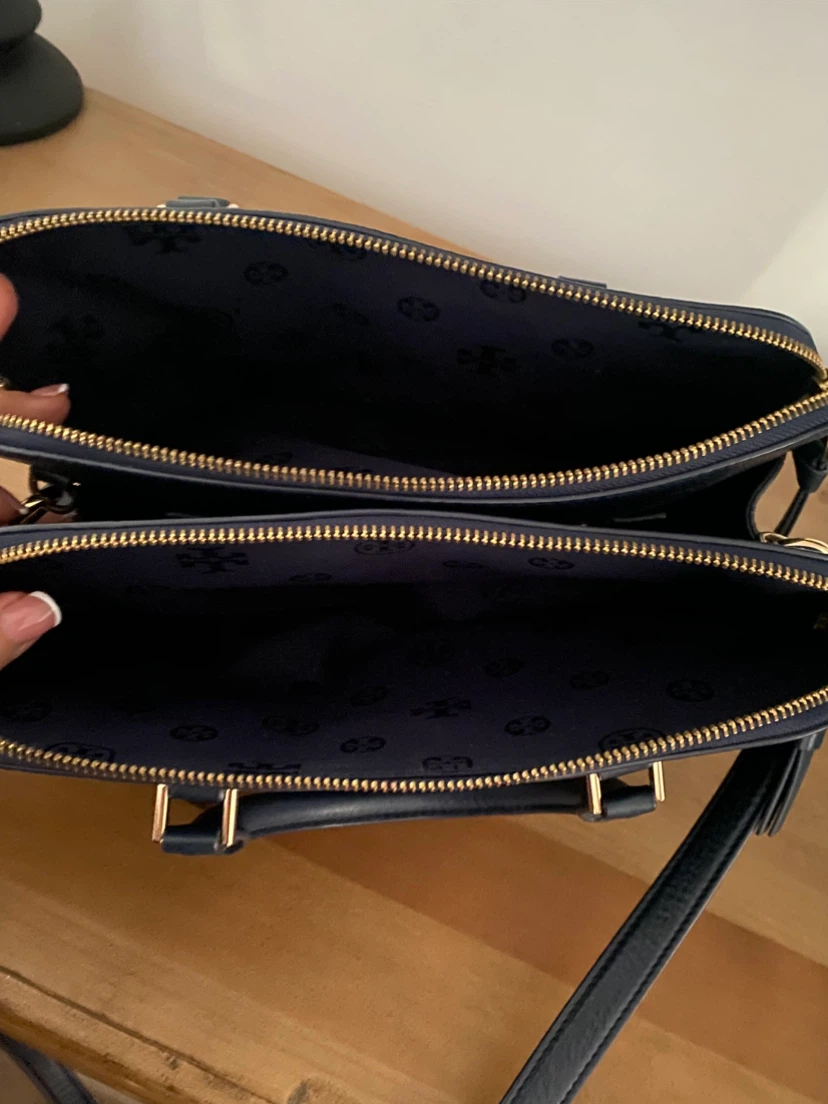 Tory Burch Navy Leather Satchel - photo 4