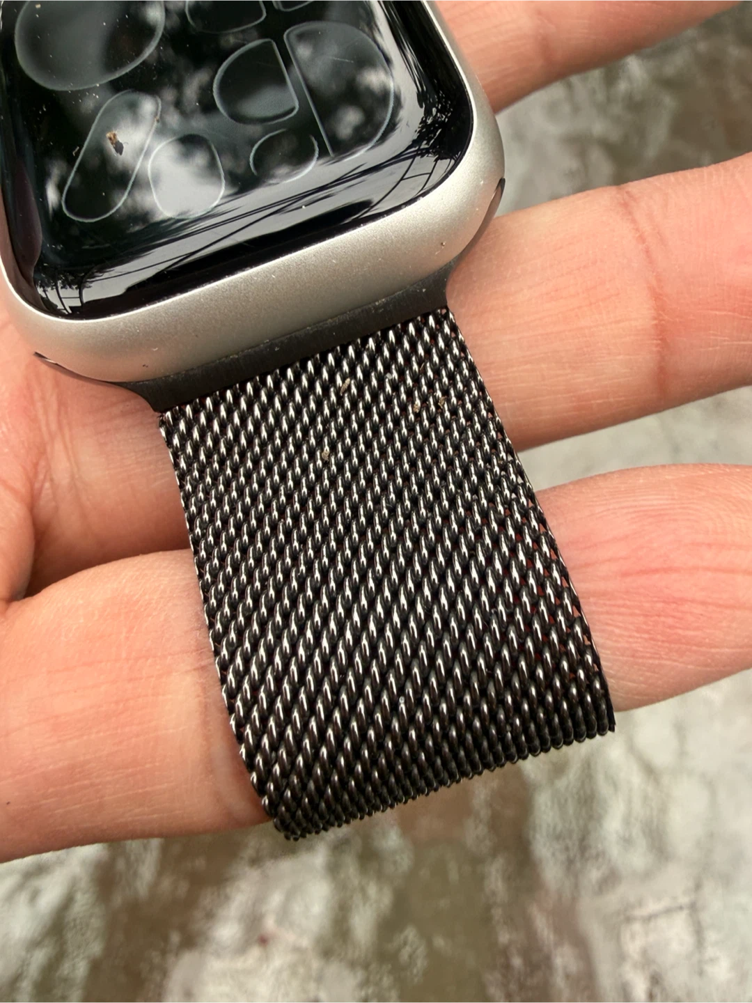 Apple Watch Series 9 41mm (Celluar + GPS) Milanese Loop - photo 4