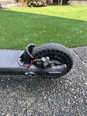Gotrax Electric Scooter - photo 3