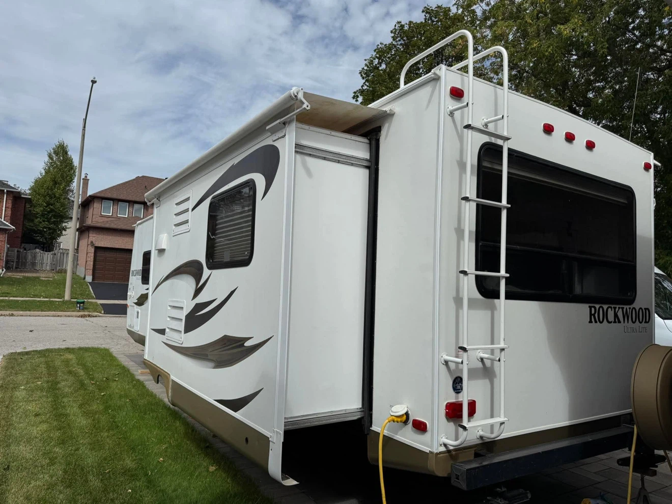 Rockwood Ultra Lite Travel Trailer 2012 32” - photo 3