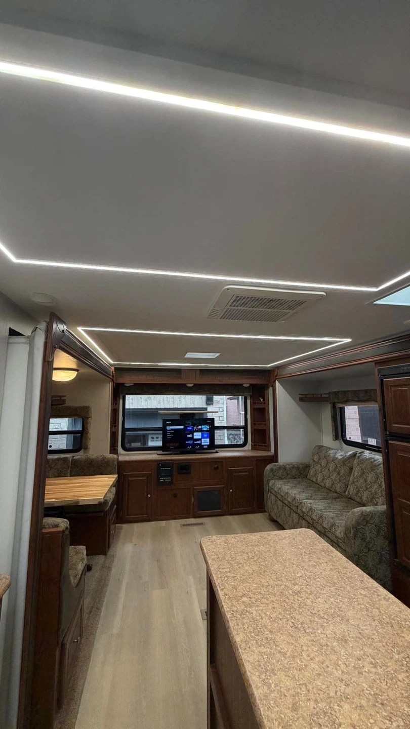 Rockwood Ultra Lite Travel Trailer 2012 32” - photo 5
