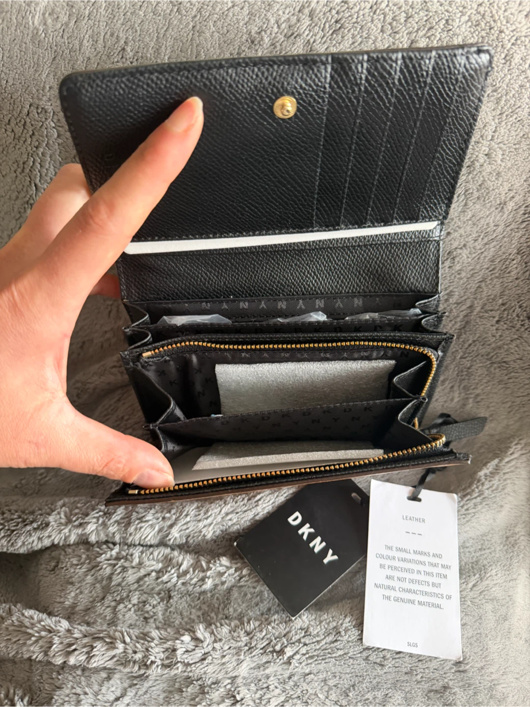 New DKNY Leather Wallet - photo 3