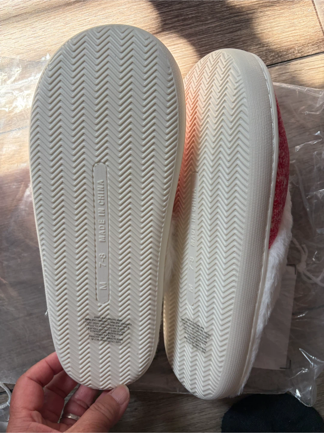 Studio 1886 Red and White Slippers - photo 3