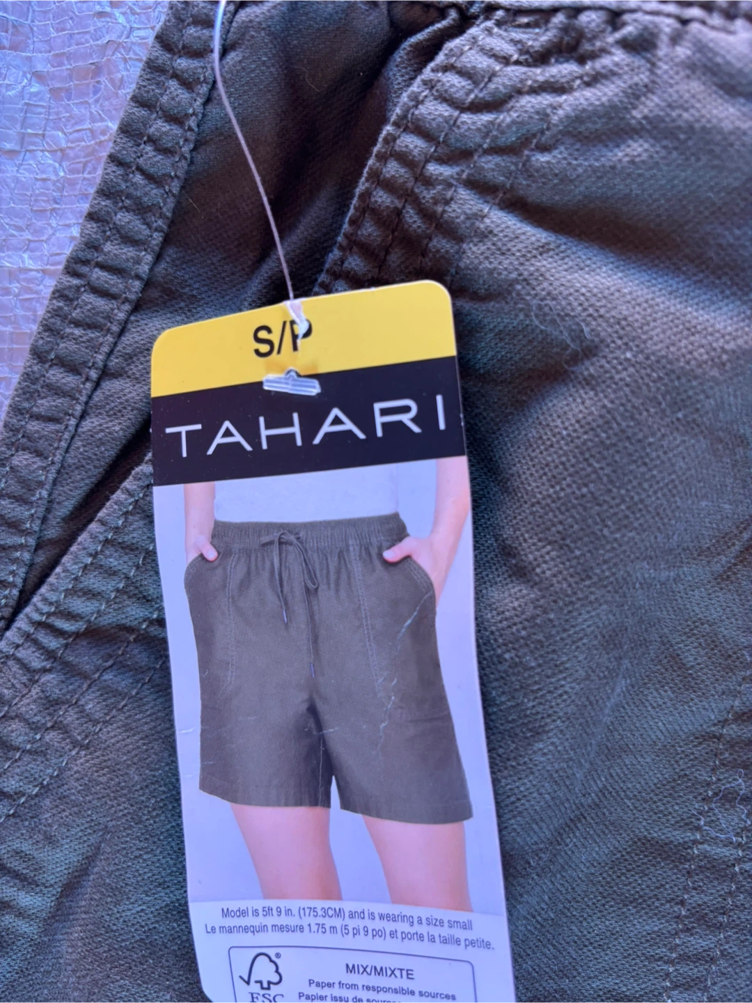 Tahari Olive Green Shorts - Size Small