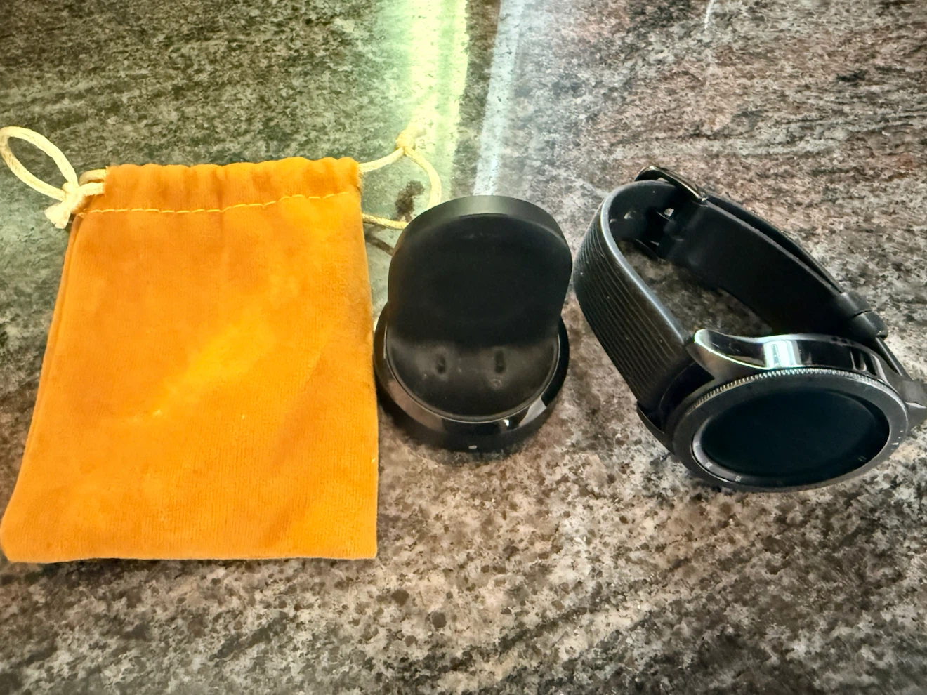 Samsung Smartwatch with Wireless Charging Dock