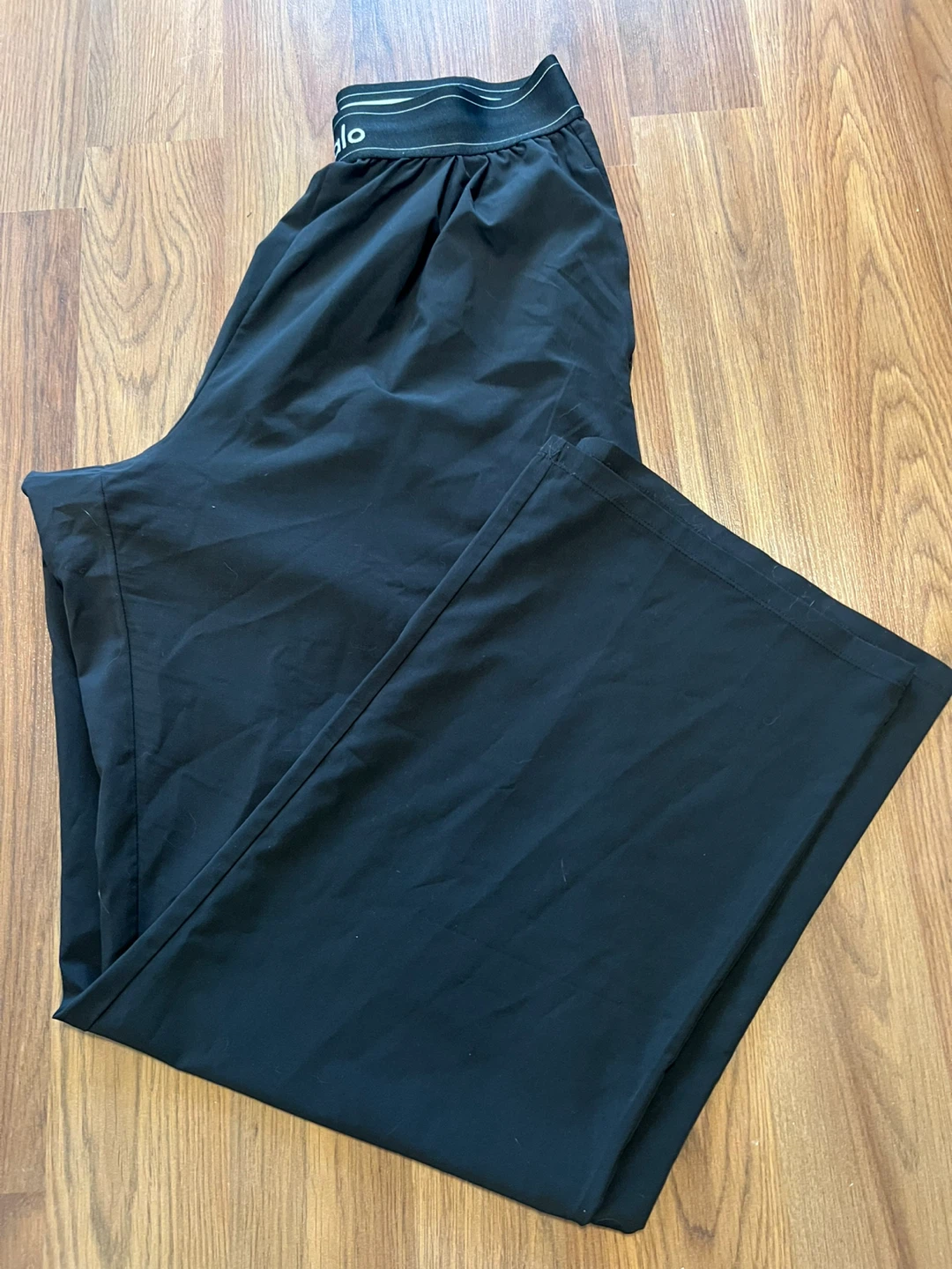 Alo Yoga Black Pants - photo 2