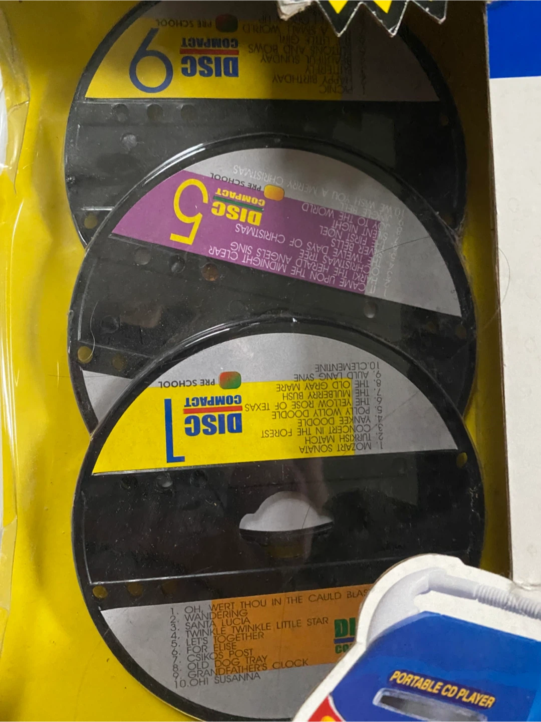 Samko Kids Portable CD Player with 4 Discs - photo 3