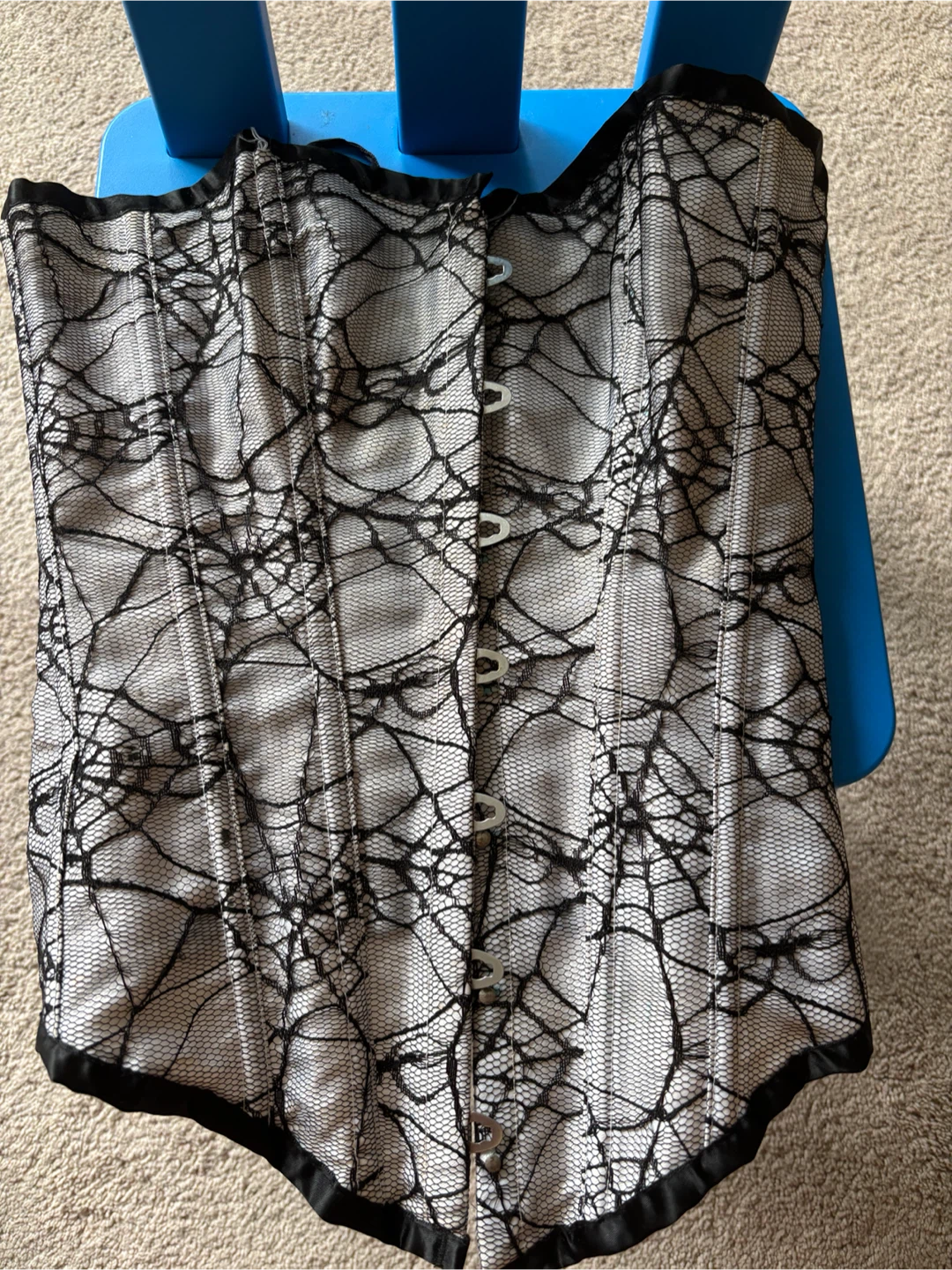 Black and white Spider-Web lace corset - photo 2