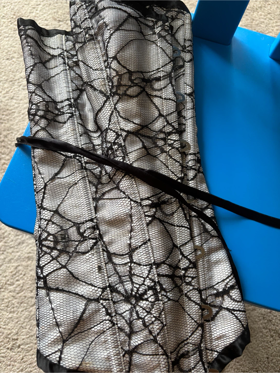 Black and white Spider-Web lace corset - photo 5