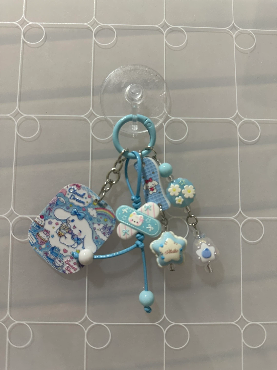 Sanrio-Themed Decorative Keychains - photo 5