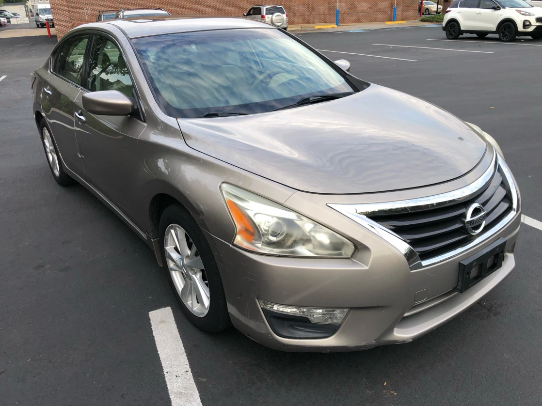 14 Nissan Altima Sedan SV 4cyl