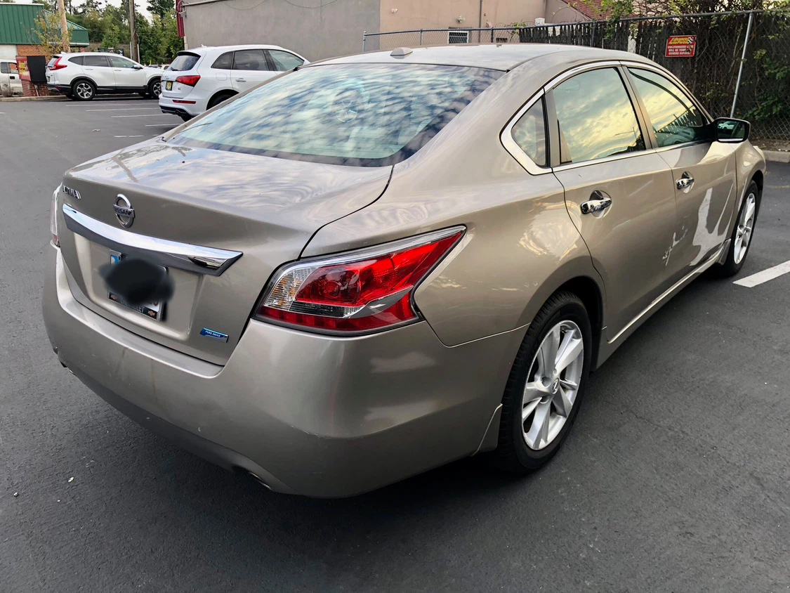 14 Nissan Altima Sedan SV 4cyl - photo 2
