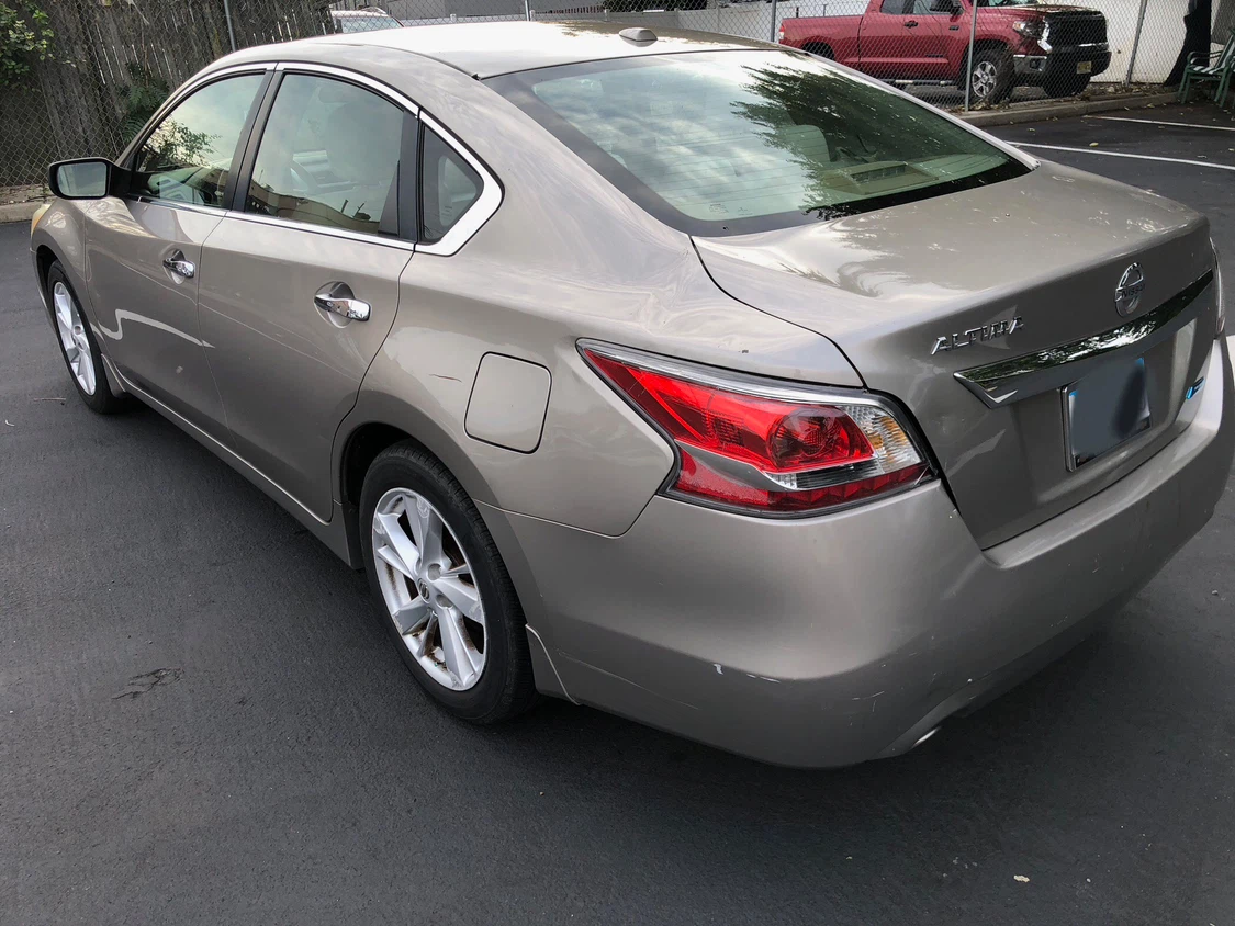 14 Nissan Altima Sedan SV 4cyl - photo 4
