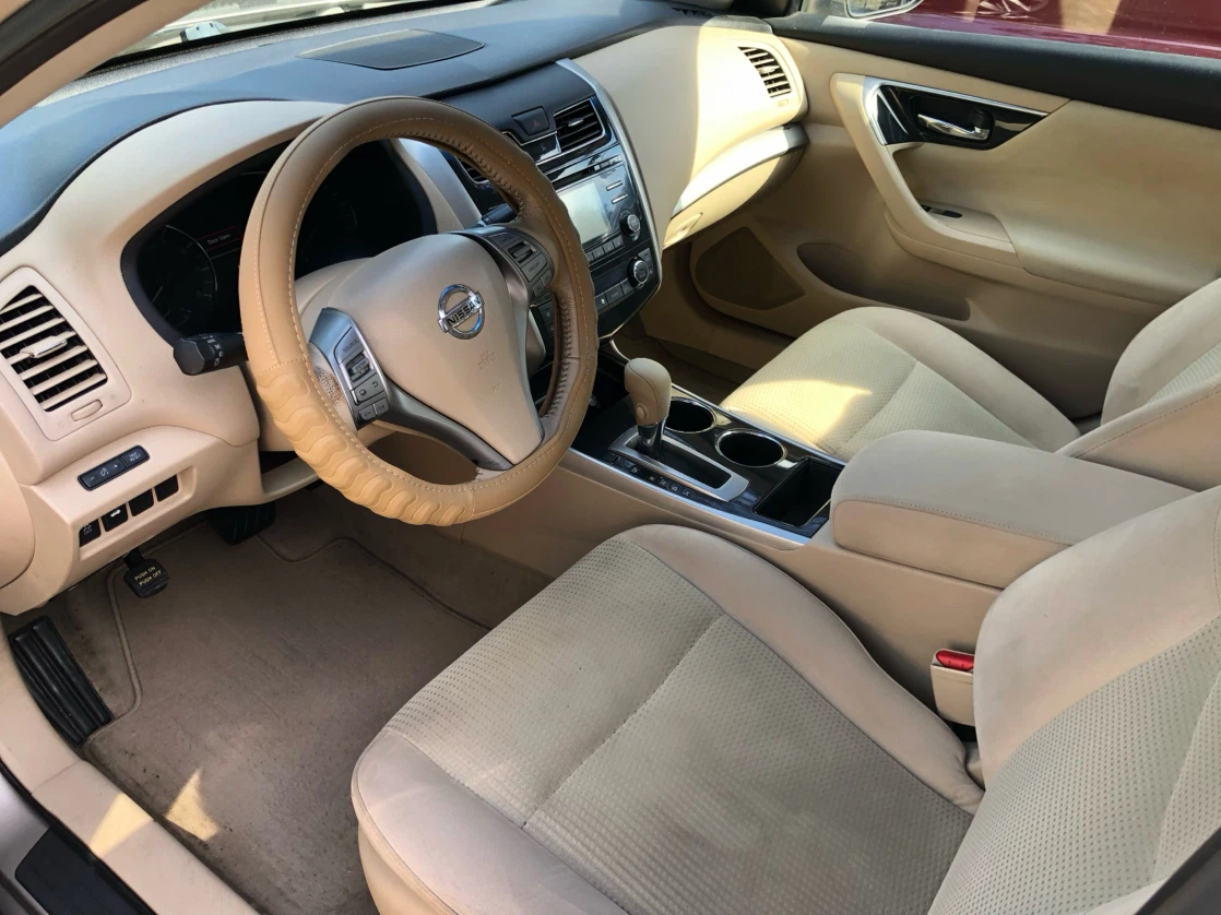 14 Nissan Altima Sedan SV 4cyl - photo 5