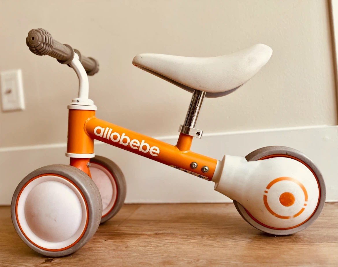 Allobebe balance bike