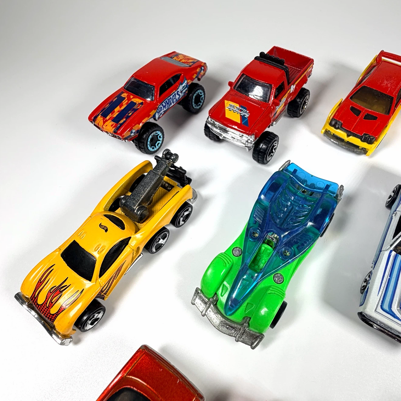12x Hot Wheels Toy Cars (Lot 1) - photo 2