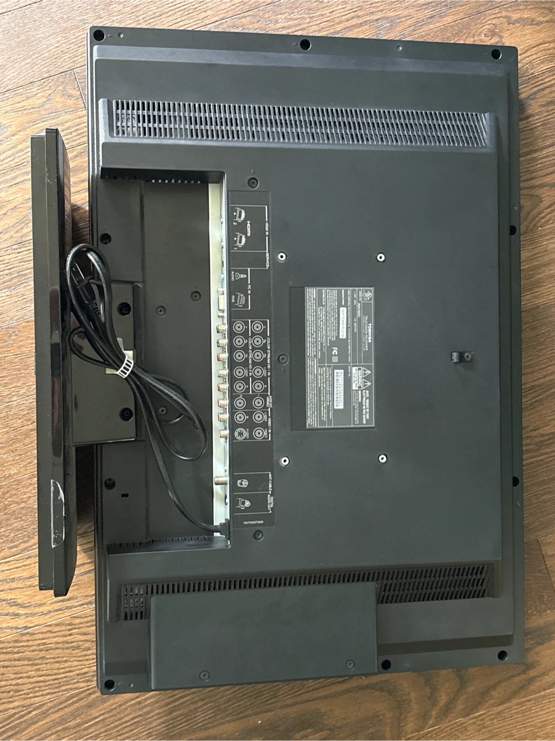 26 “Toshiba Flat Screen Television - photo 2