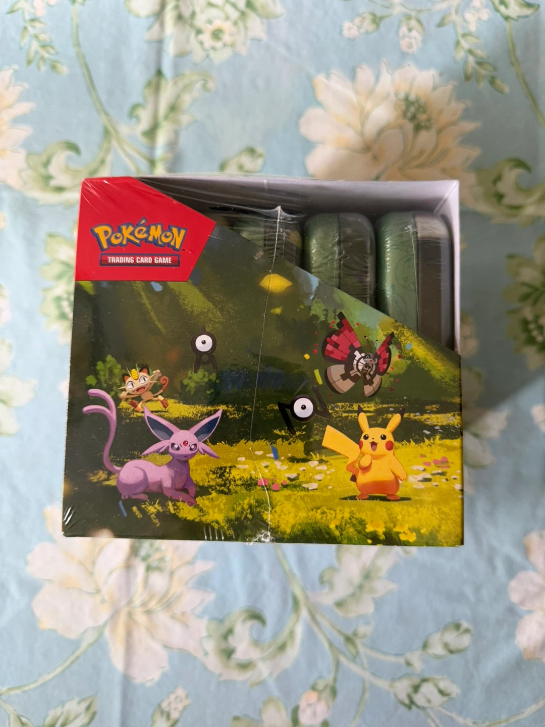 Pokémon 30th Celebration Mini Tin Display & Booster Bundles - photo 3