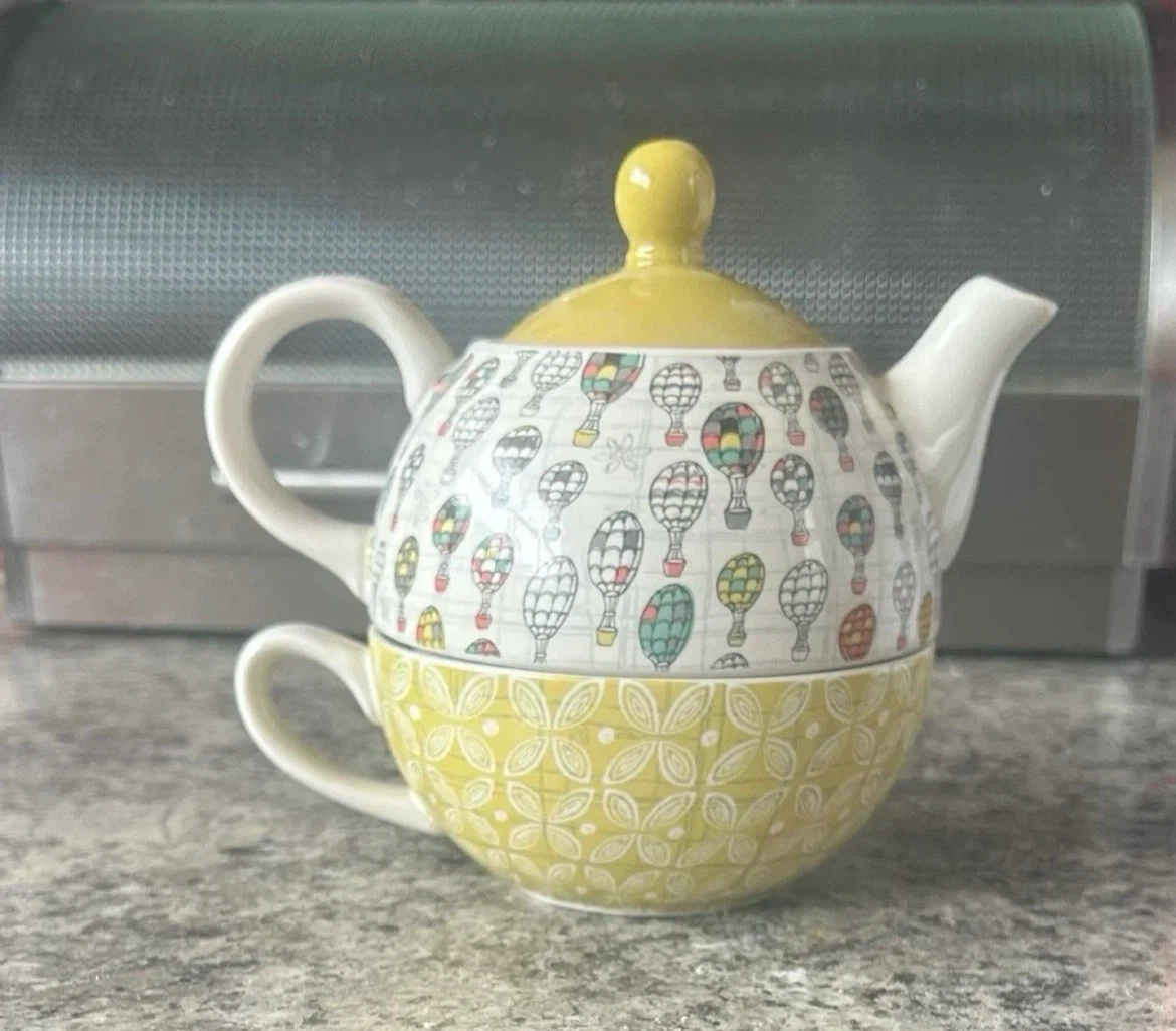 Hot Air Balloon Stacking Teapot and Cup Set
