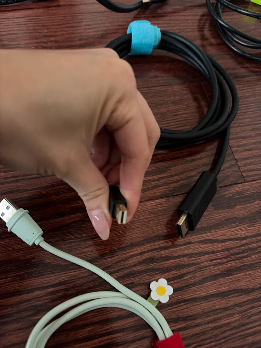 Assorted Electronic Charging and Data Cables - photo 2