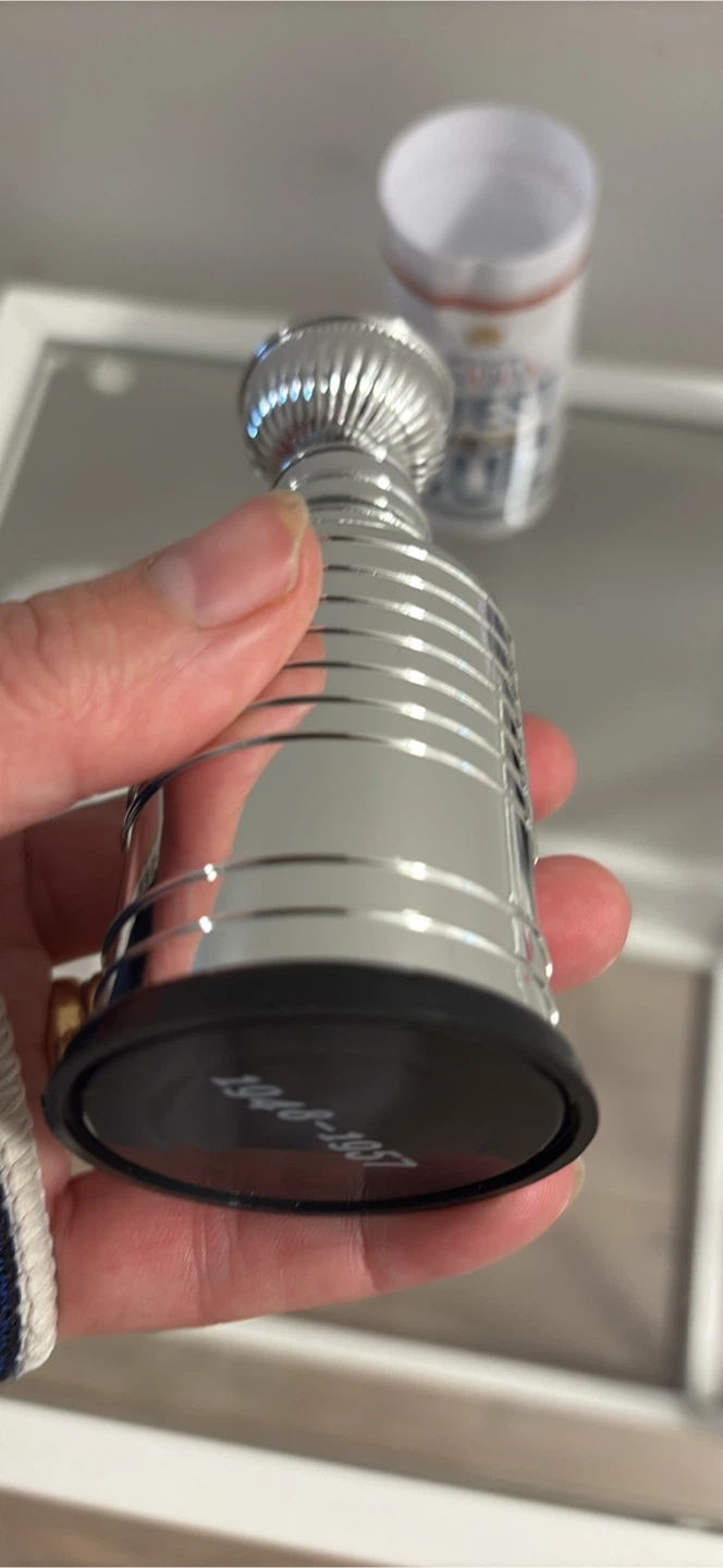 Molson Canadian Quest for the Cup Collectible Mini Cups - photo 4
