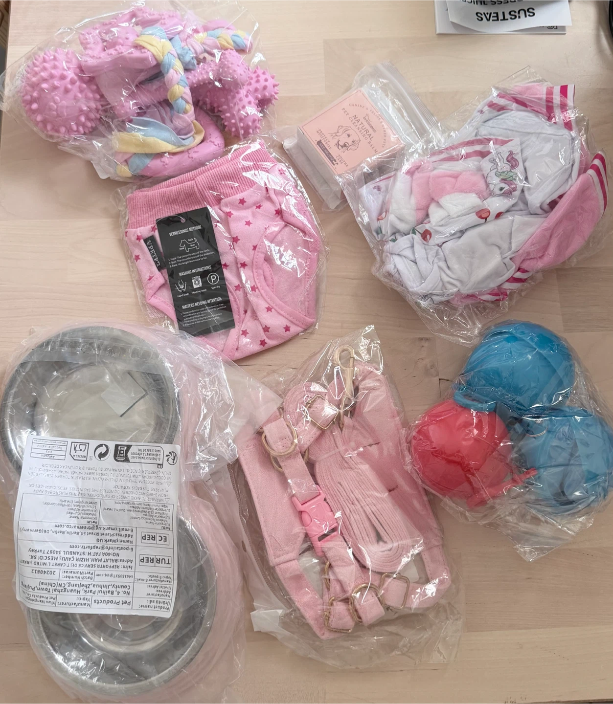 Assorted Pet Supplies Bundle