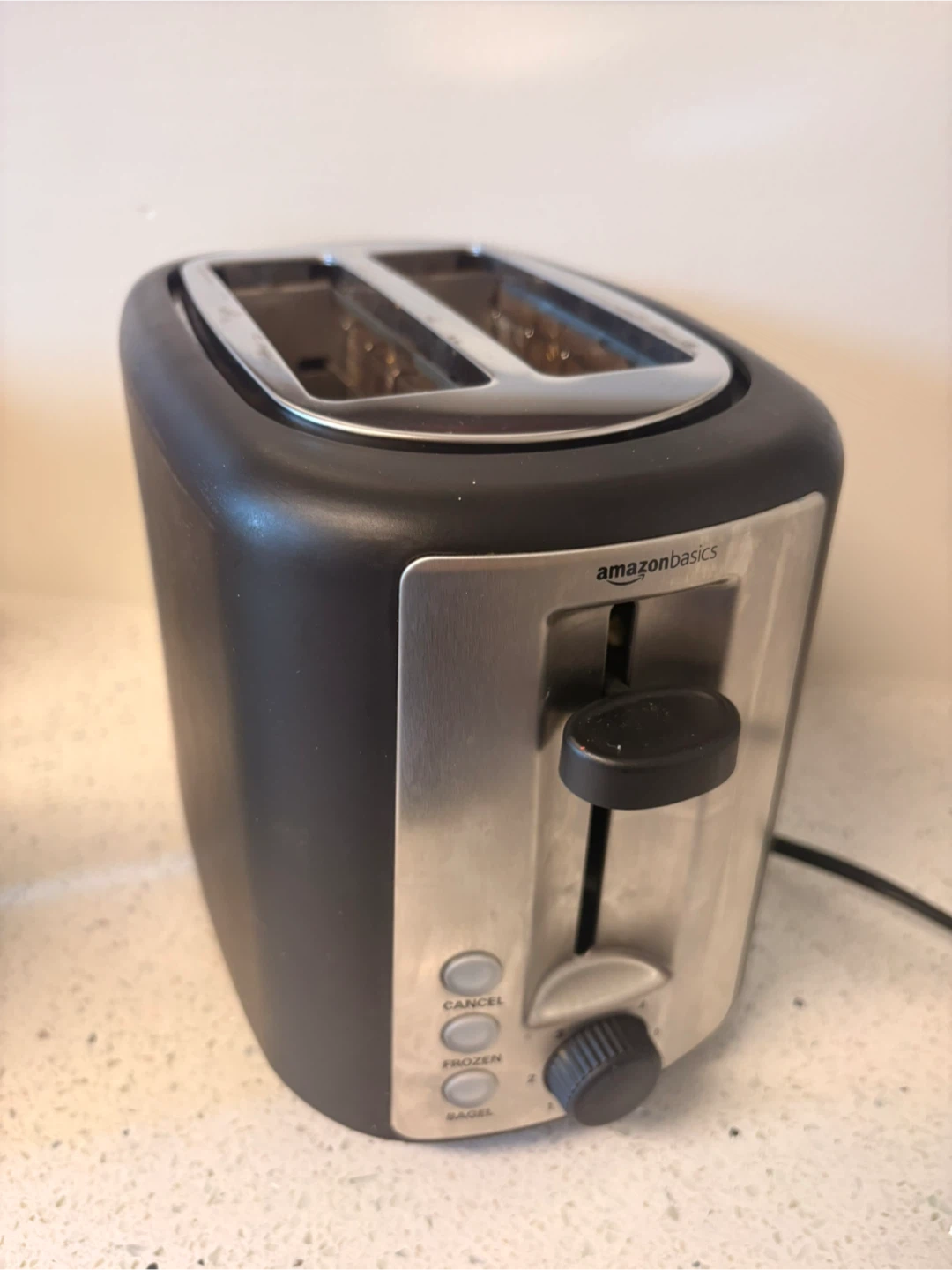 Amazon Basics 2-Slice Toaster