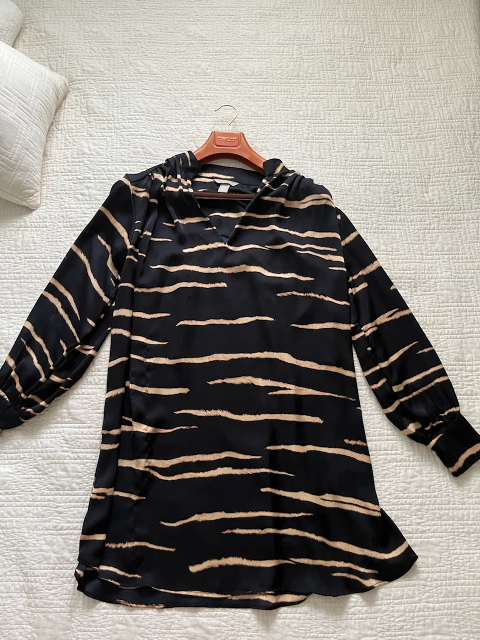H&M Patterned Dress knee length
