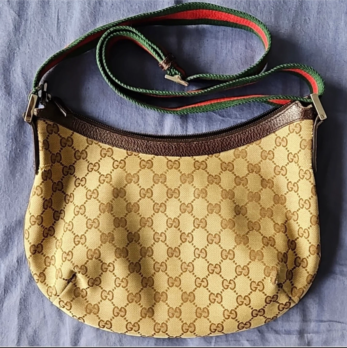 💯 Authentic Gucci GG Monogram Canvas Crossbody Bag - photo 3
