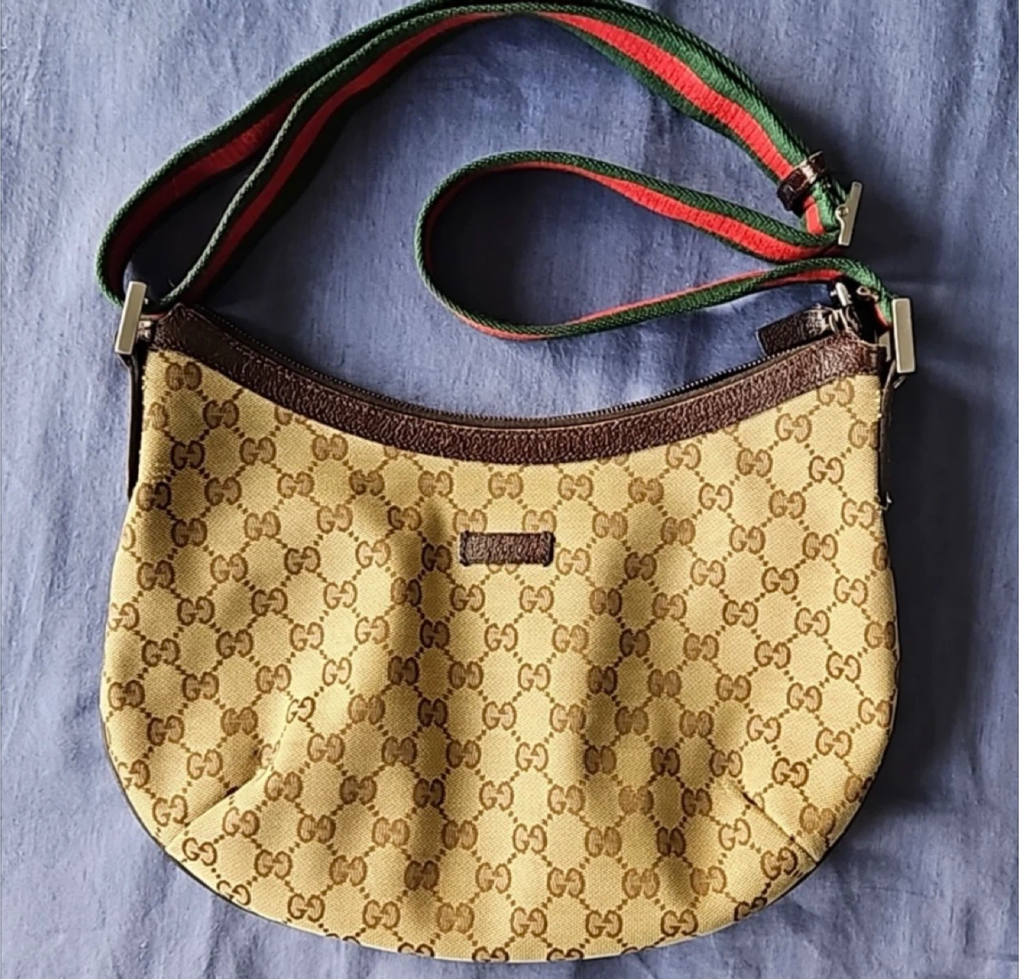 💯 Authentic Gucci GG Monogram Canvas Crossbody Bag - photo 2