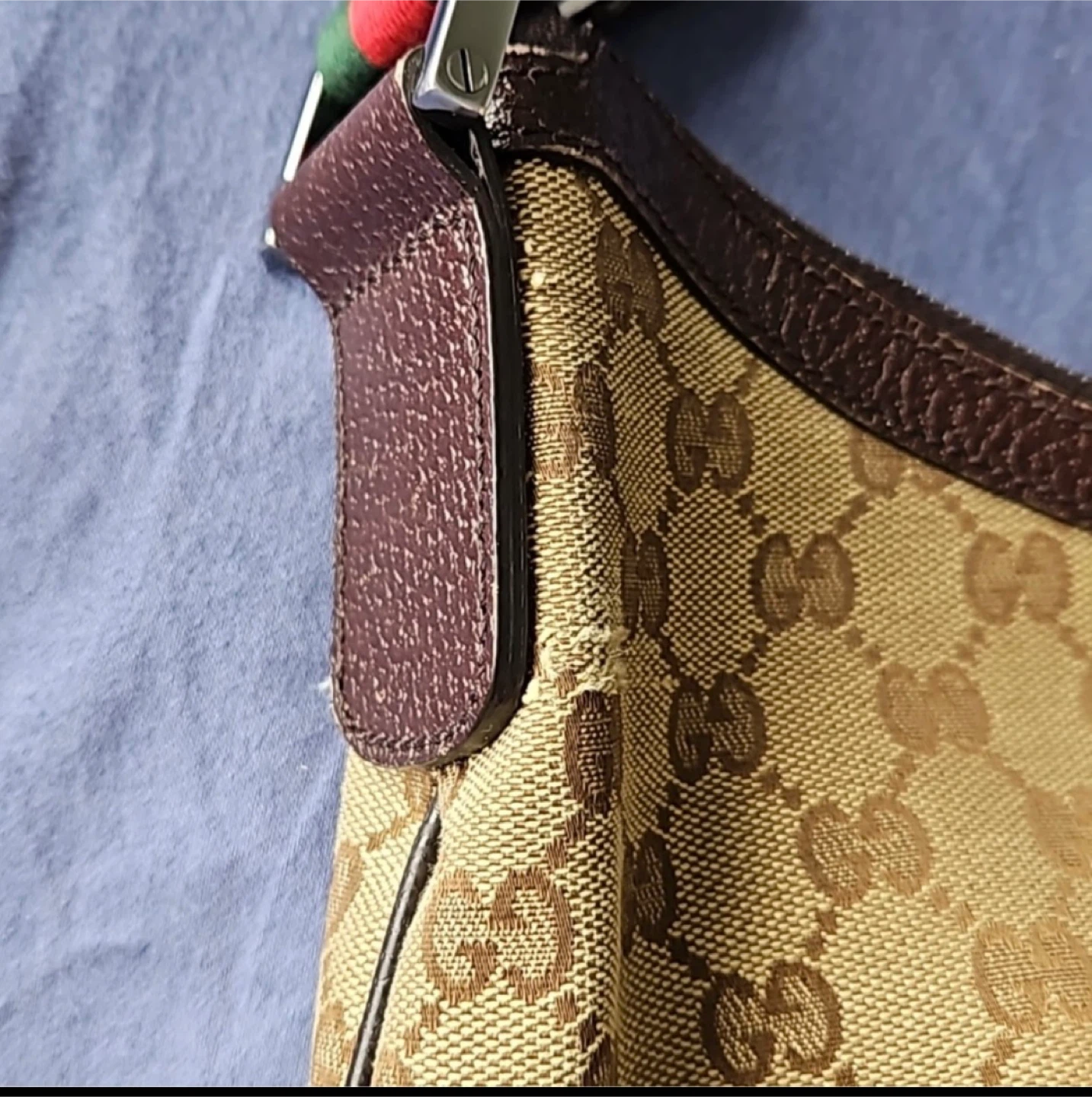 💯 Authentic Gucci GG Monogram Canvas Crossbody Bag - photo 5