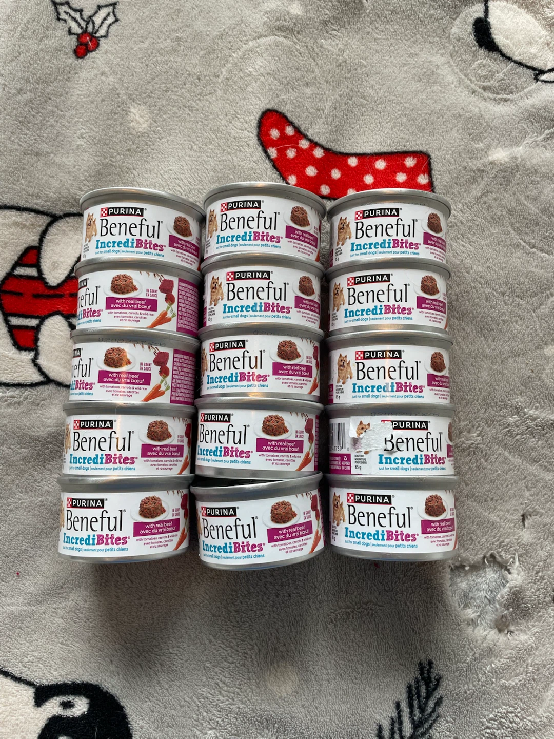 Beneful Wet Dog Food Lot