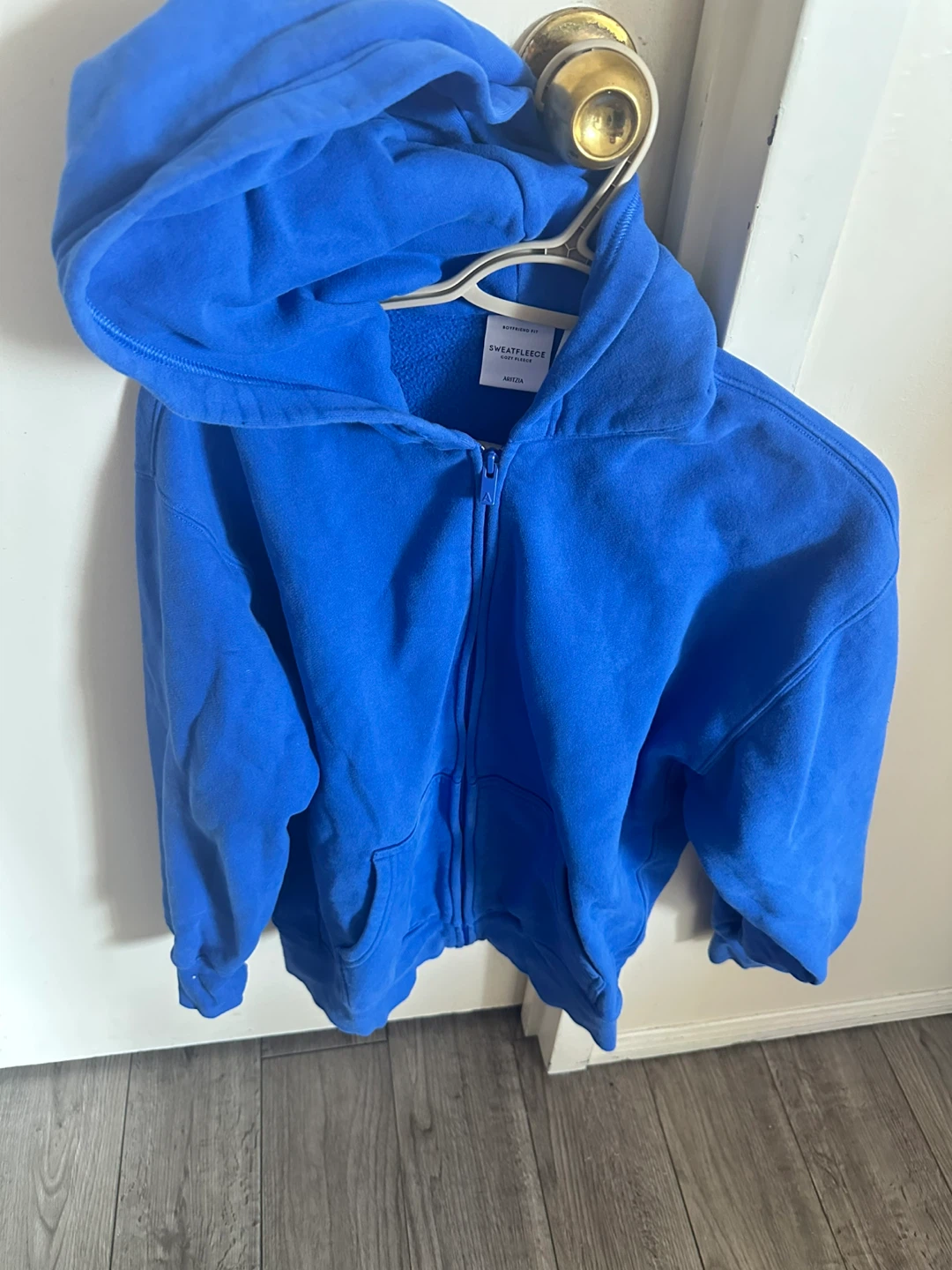 Aritzia Cozy Fleece Boyfriend Fit Zip-Up Hoodie cash only