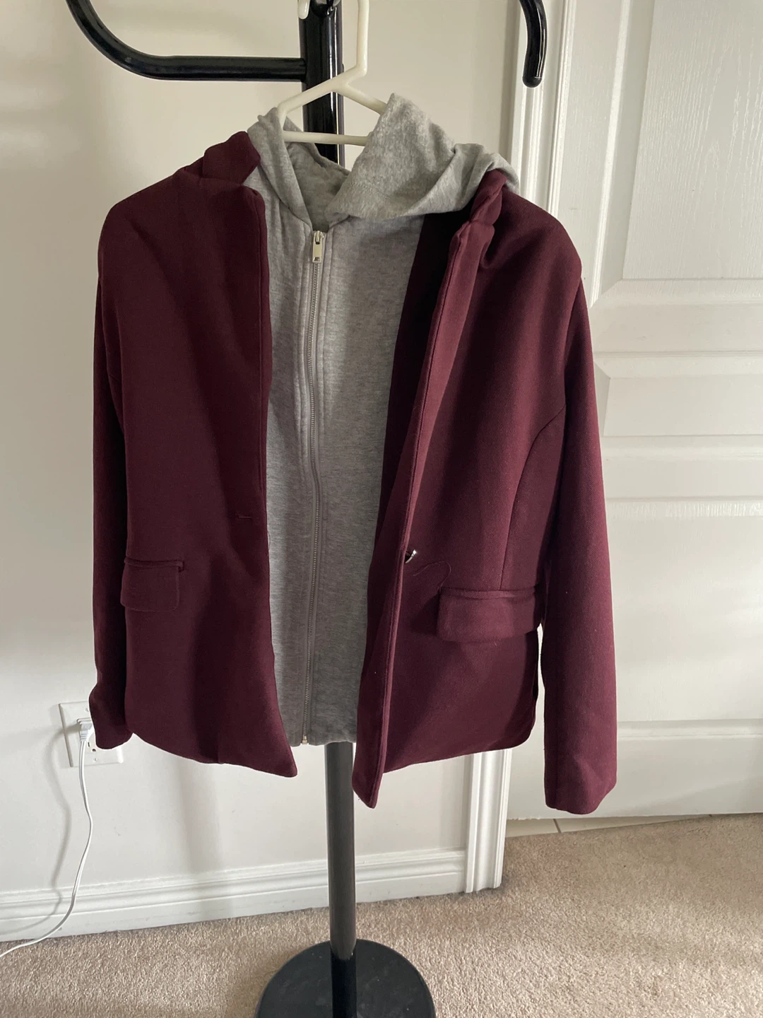 One by Daytrip Burgundy Hooded Blazer ladies - photo 2