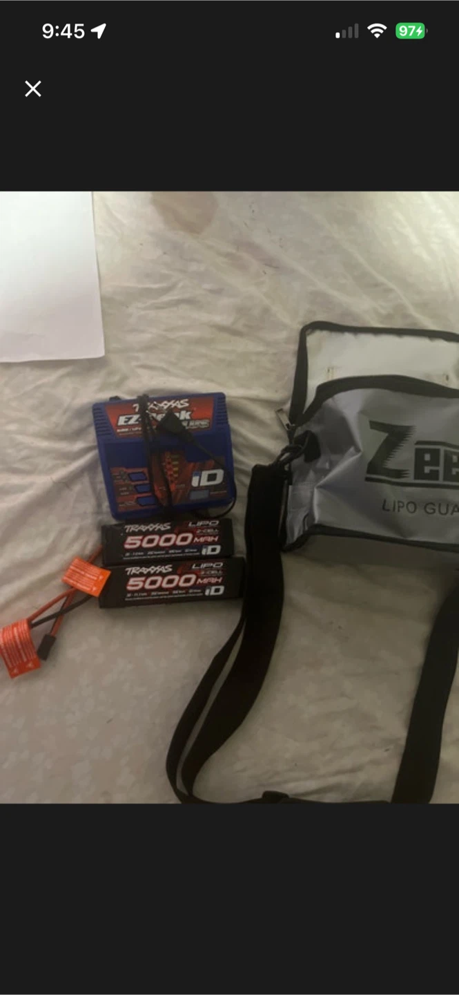 Traxxas RC Truck with Charger, Batteries and Parts - photo 2